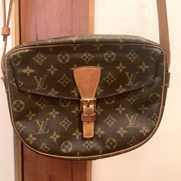 LOUIS VUITTON- Authentic 🍀 EUC! Vintage Jeune Fille GM Monogram Crossbody Bag - Picture 1 of 13